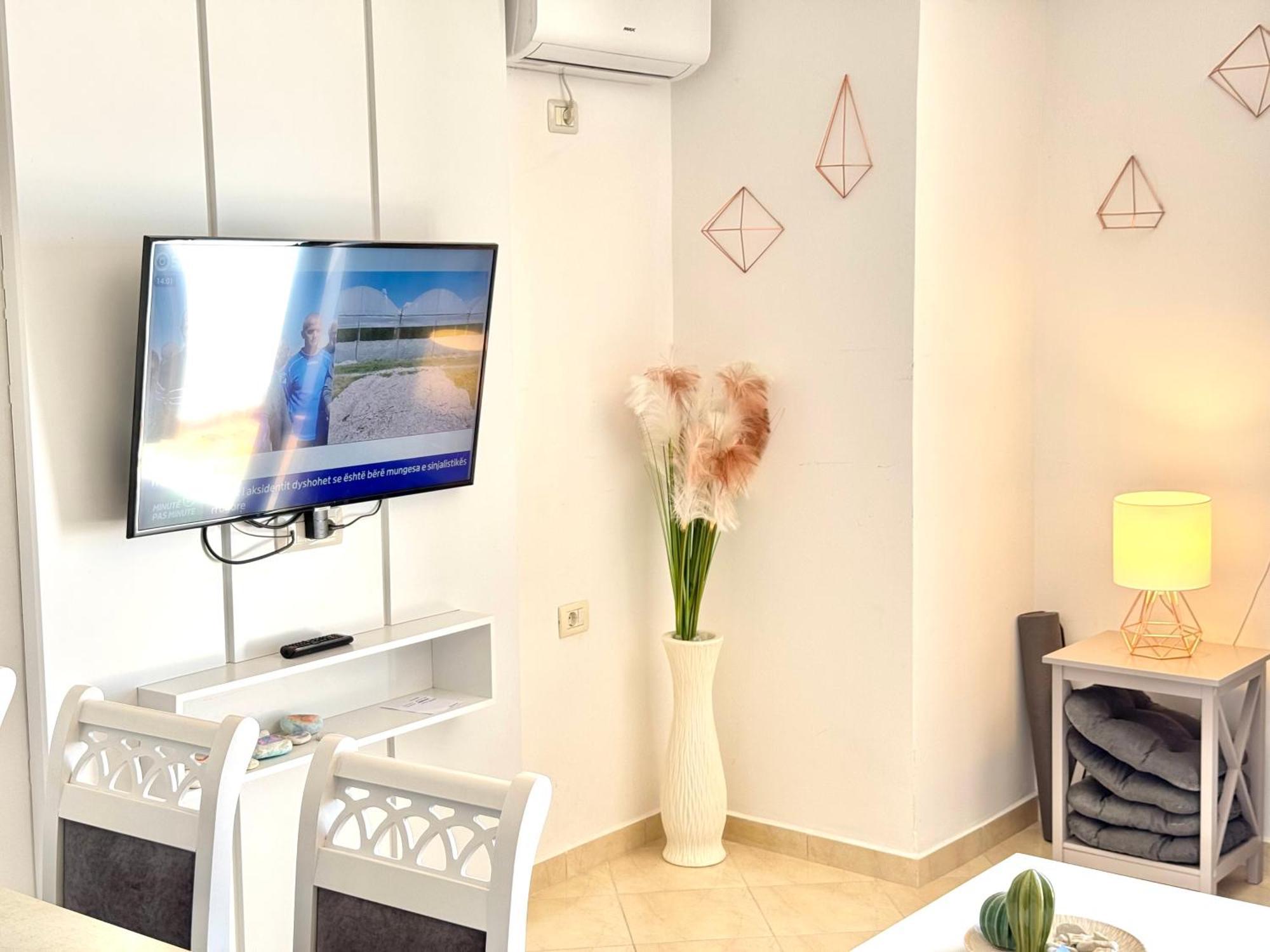 Sun & Sea Apartment Saranda Екстериор снимка