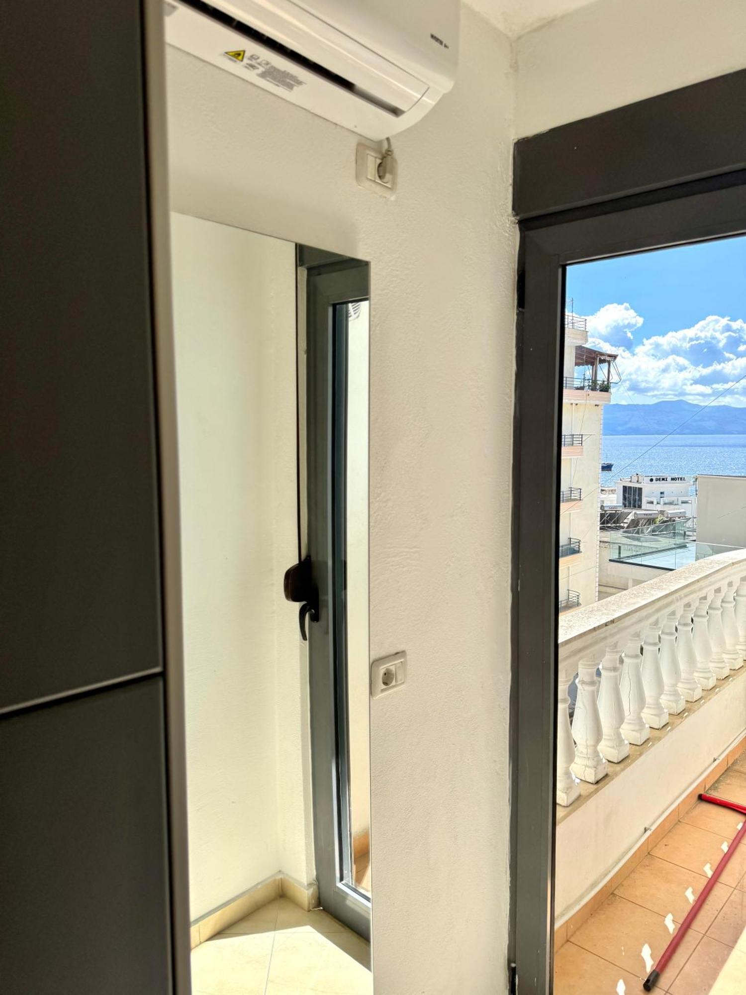 Sun & Sea Apartment Saranda Екстериор снимка
